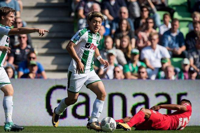 年轻球探潜 年轻球探潜