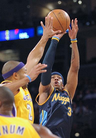 尽管面临强 尽管面临强