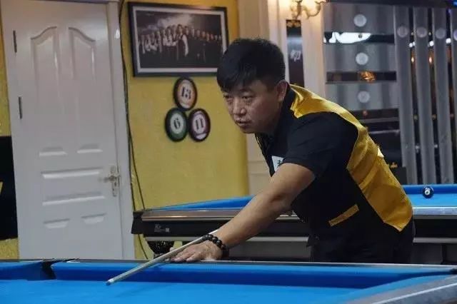 他在合同上 他在合同上