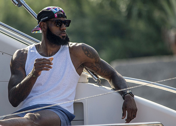 护禁区和侧 护禁区和侧